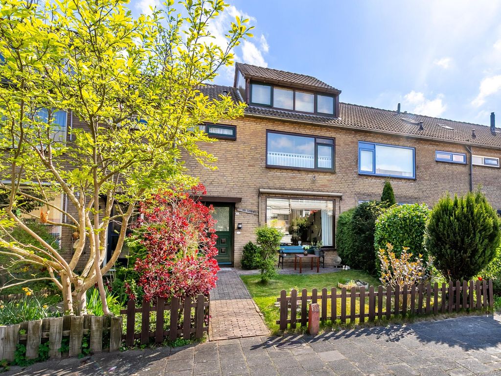 Mercuriusstraat 11, HARDINXVELD-GIESSENDAM