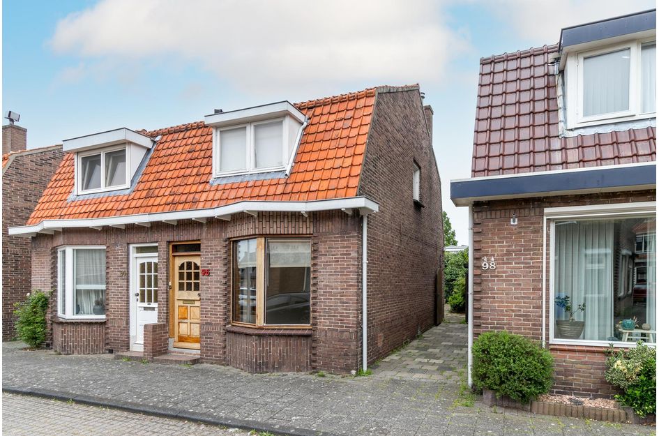 Admiraal de Ruyterstraat 96