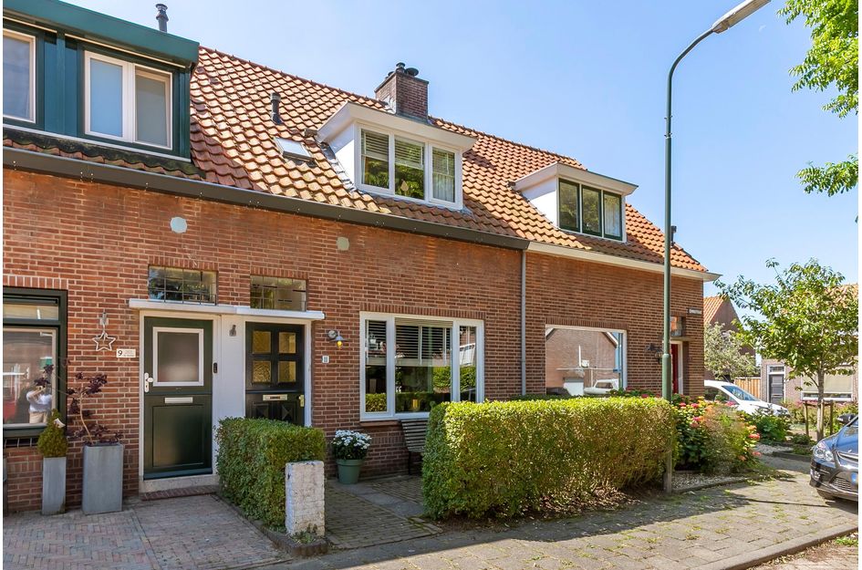 Emmastraat 11