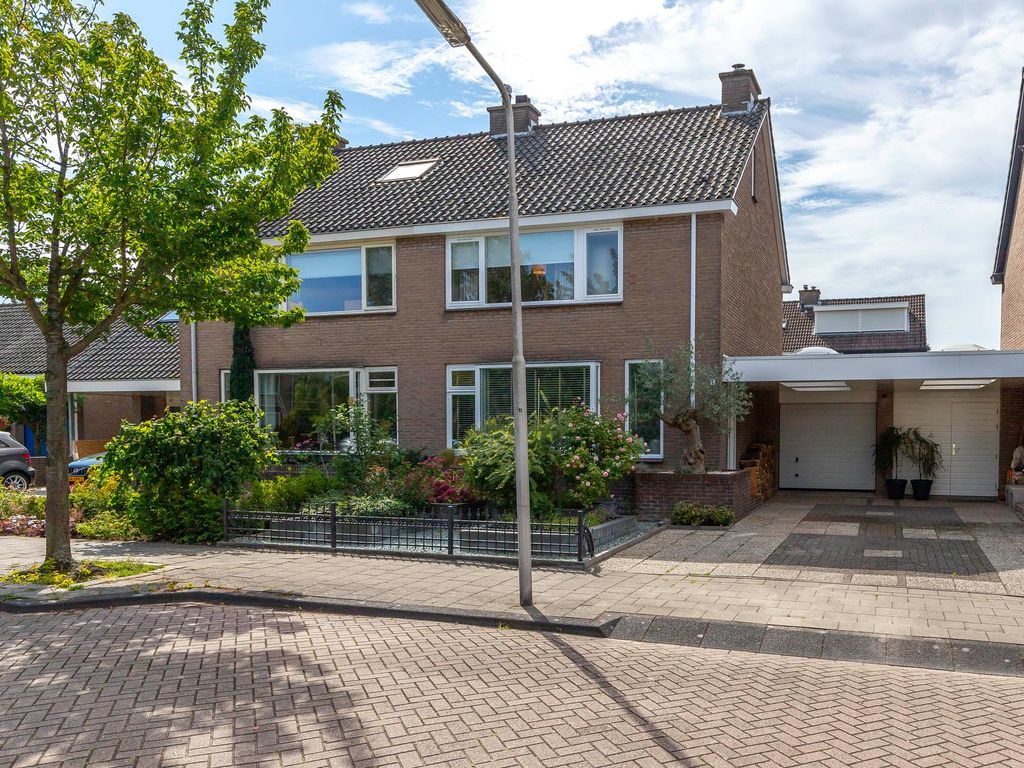 Mesdaglaan 31, ALBLASSERDAM