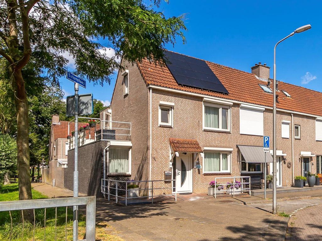 P.A. de Genestetstraat 73, SLIEDRECHT