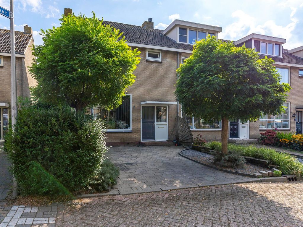 Van Arkelstraat 55, MOLENAARSGRAAF