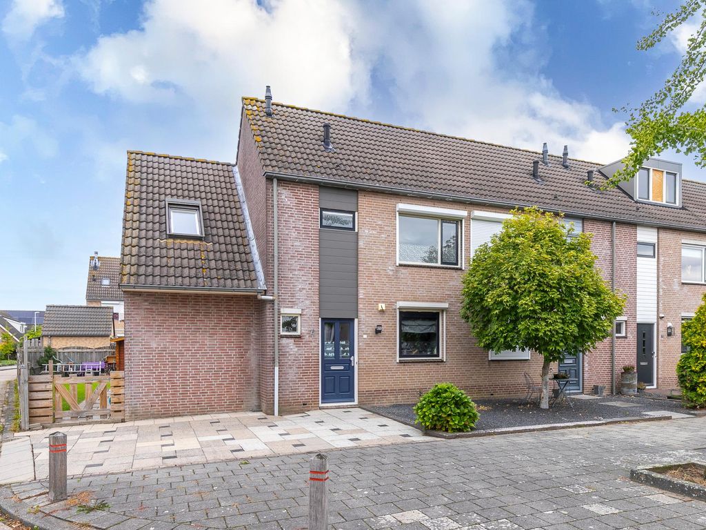 Diep 1, GIESSENBURG