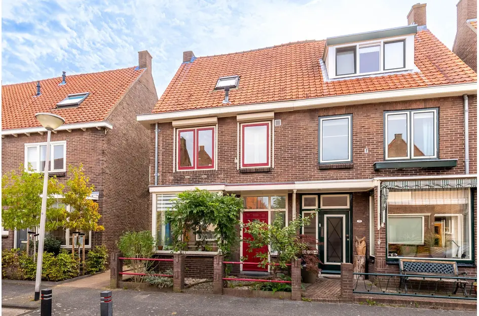 Oranjestraat 52