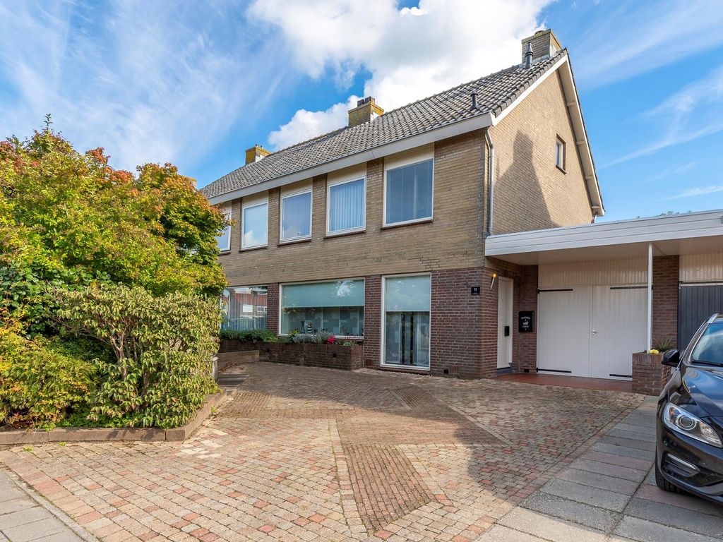 Graaf Florisstraat 11, STREEFKERK