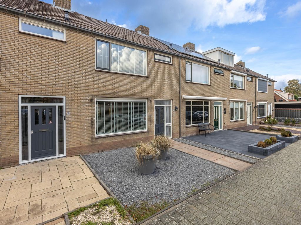 Juliana van Stolbergstraat 99, HARDINXVELD-GIESSENDAM