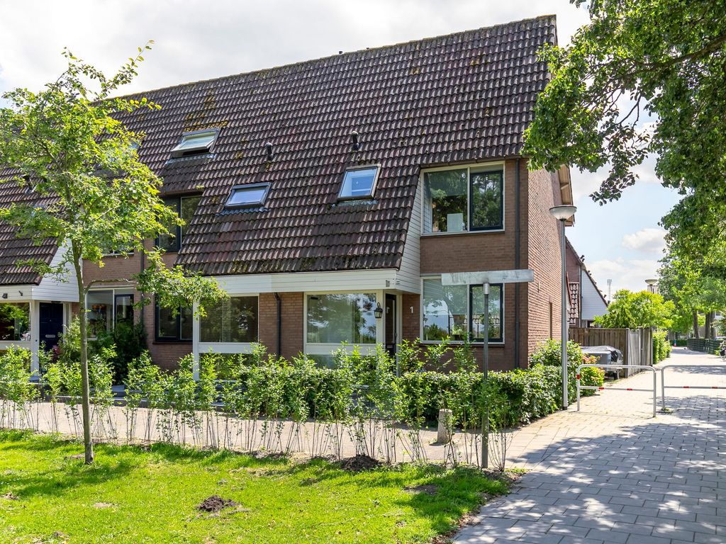 Pinksterbloemstraat 1, BLESKENSGRAAF CA
