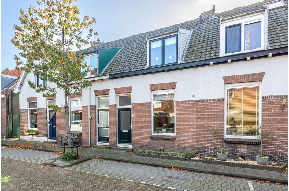 Emmastraat 26