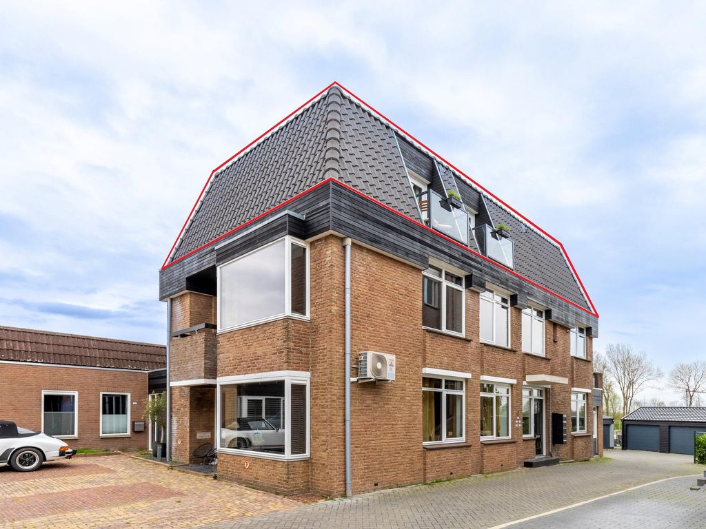 Damstraat 44, HARDINXVELD-GIESSENDAM