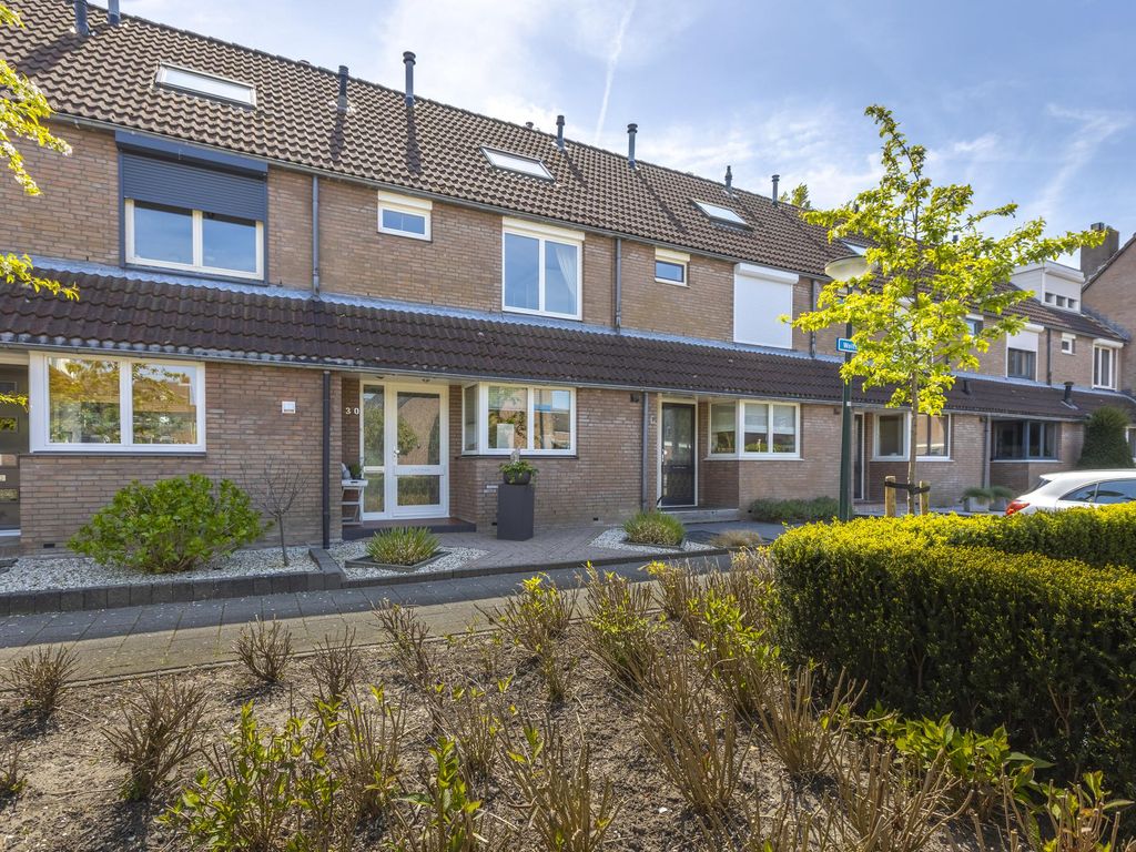 Wolfseind 30, HARDINXVELD-GIESSENDAM