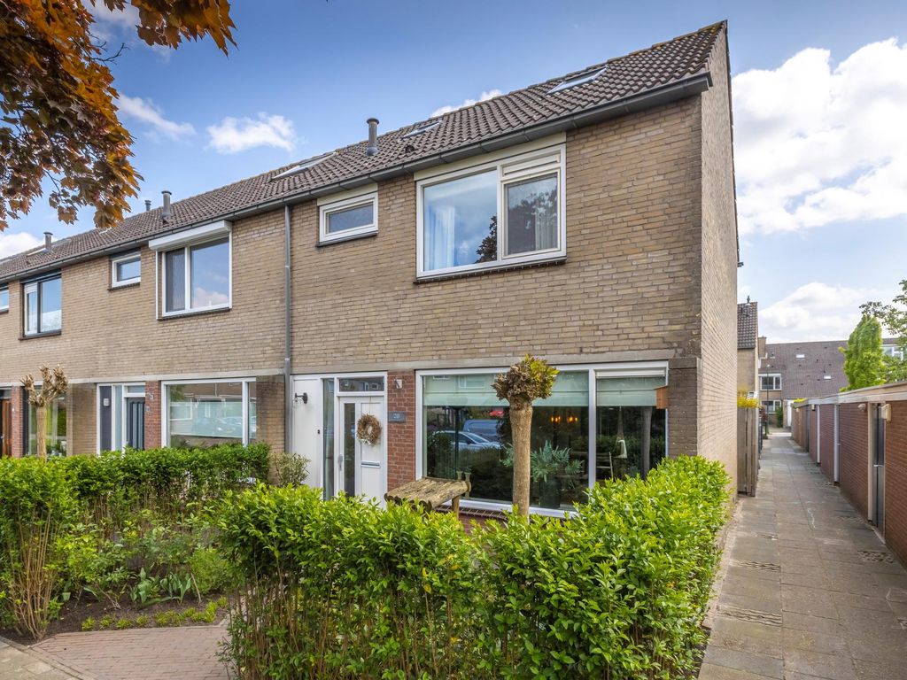 Schoutsweer 20, HARDINXVELD-GIESSENDAM
