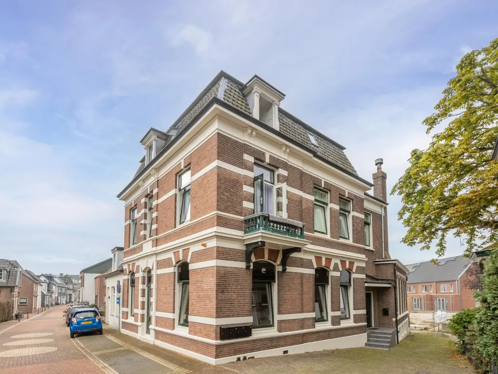 De Buurt 38d, HARDINXVELD-GIESSENDAM