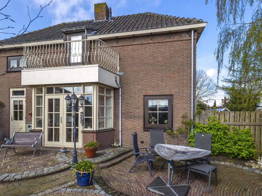 Parallelweg 3, HARDINXVELD-GIESSENDAM
