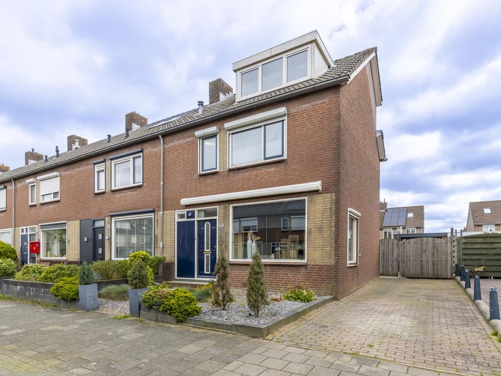 Rembrandtstraat 50, HARDINXVELD-GIESSENDAM