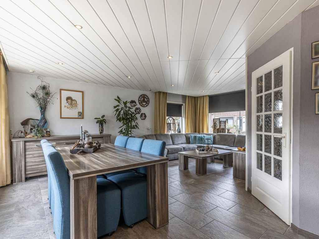 Rembrandtstraat 50, HARDINXVELD-GIESSENDAM