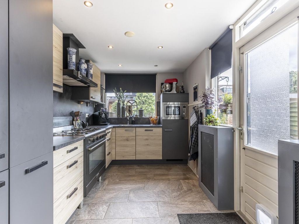 Rembrandtstraat 50, HARDINXVELD-GIESSENDAM