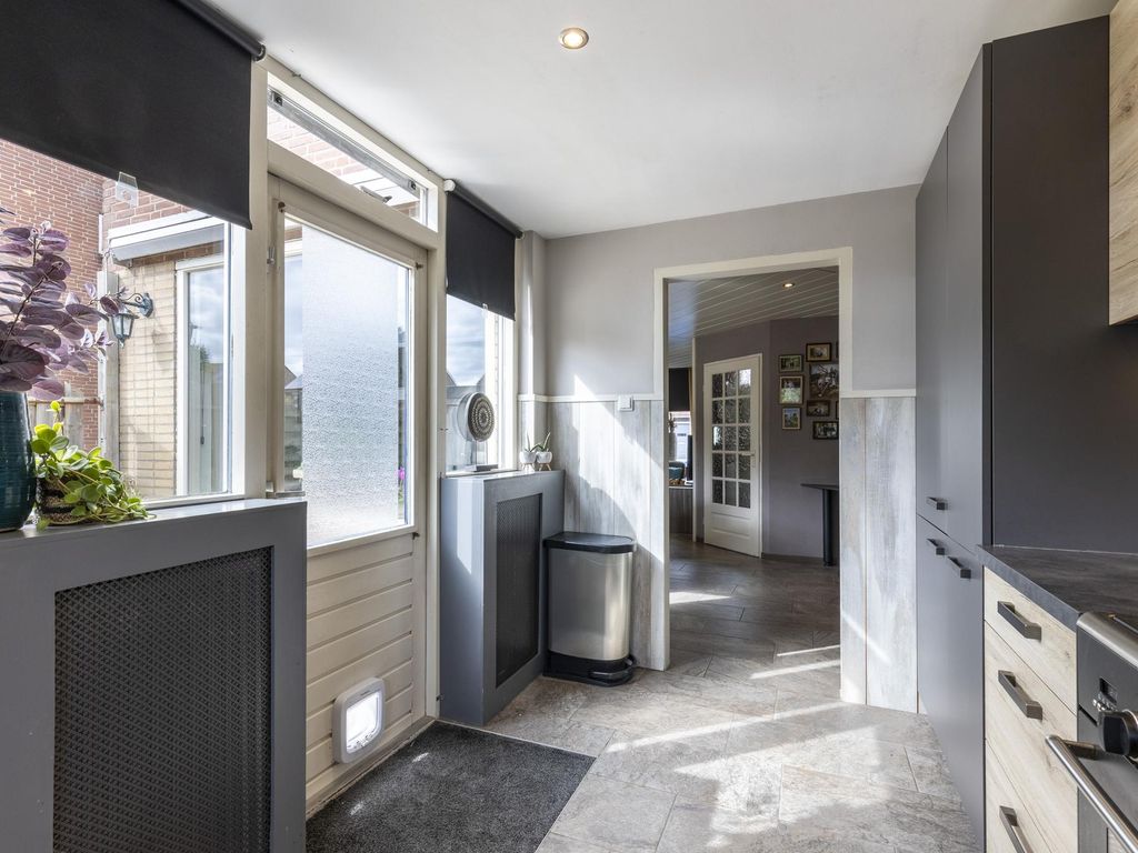 Rembrandtstraat 50, HARDINXVELD-GIESSENDAM