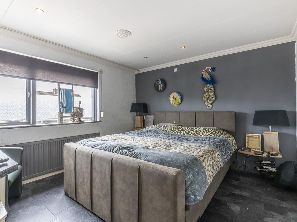 Rembrandtstraat 50, HARDINXVELD-GIESSENDAM