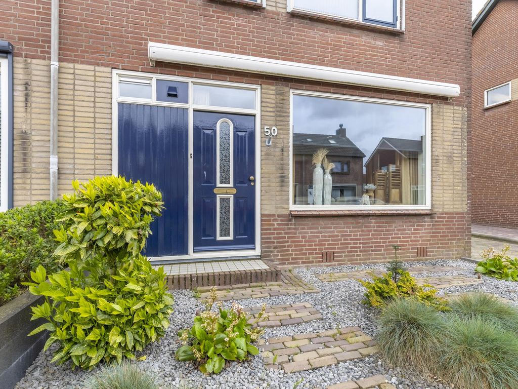 Rembrandtstraat 50, HARDINXVELD-GIESSENDAM