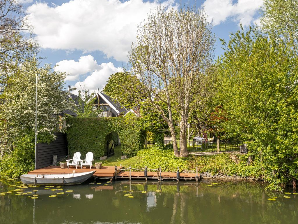 Buitendams 333, HARDINXVELD-GIESSENDAM