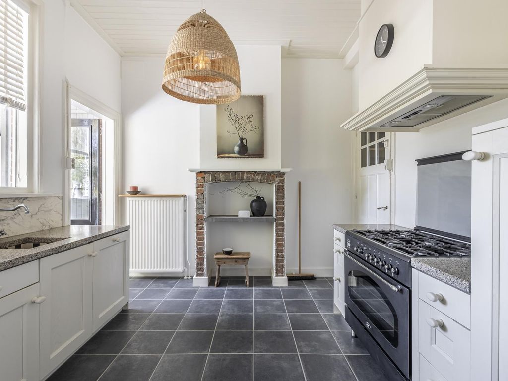 Buitendams 333, HARDINXVELD-GIESSENDAM