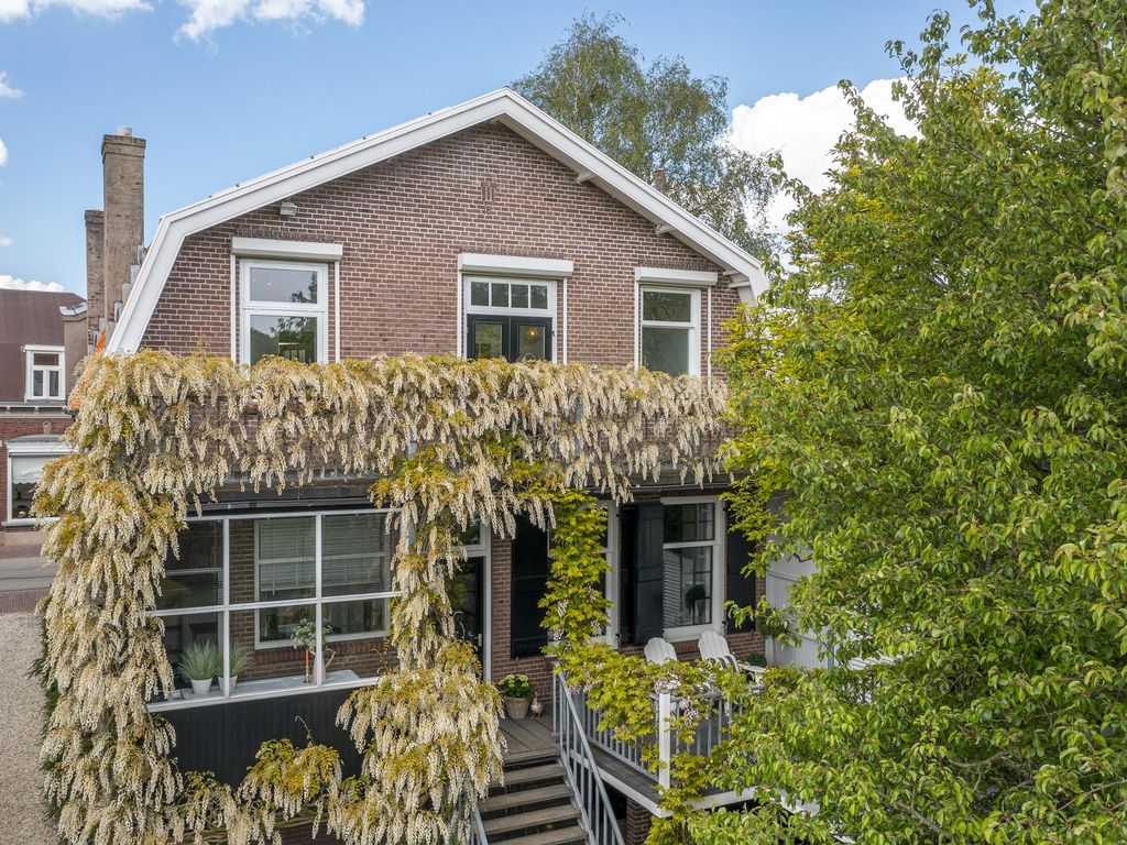 Buitendams 333, HARDINXVELD-GIESSENDAM