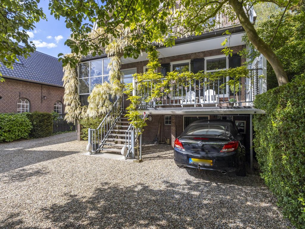 Buitendams 333, HARDINXVELD-GIESSENDAM