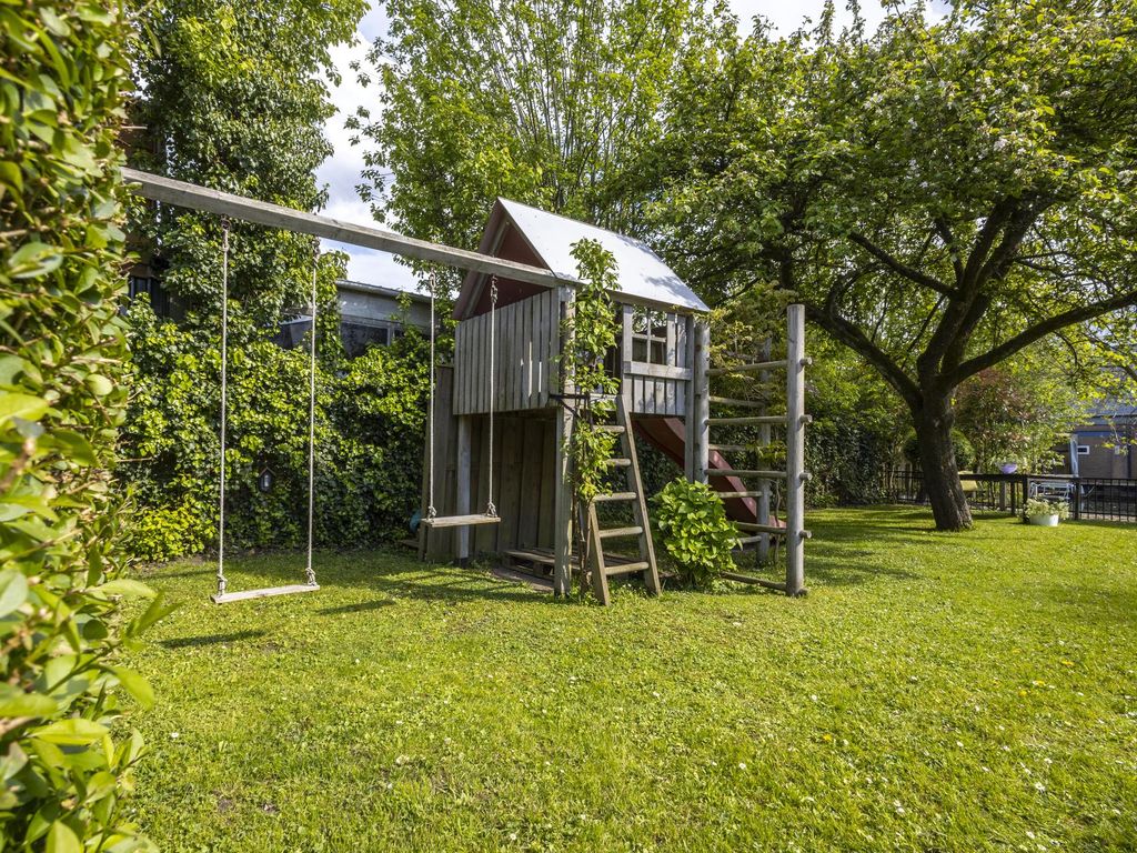 Buitendams 333, HARDINXVELD-GIESSENDAM