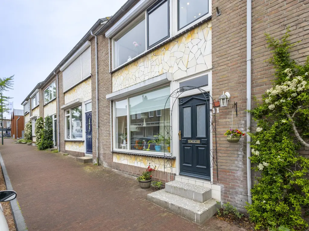 Molenstraat 11, HARDINXVELD-GIESSENDAM