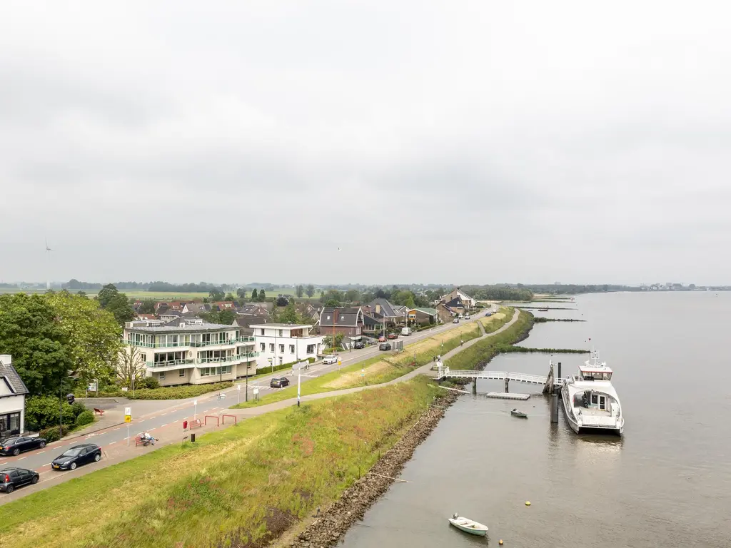 Rivierdijk 244, HARDINXVELD-GIESSENDAM