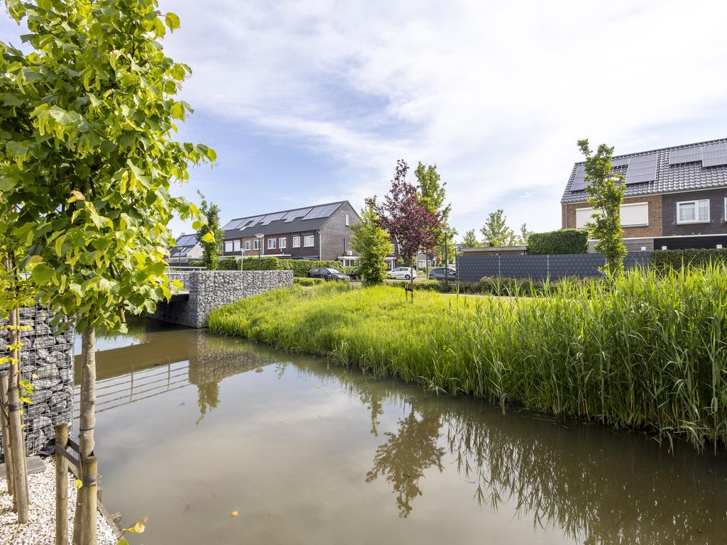 Steek 11, HARDINXVELD-GIESSENDAM