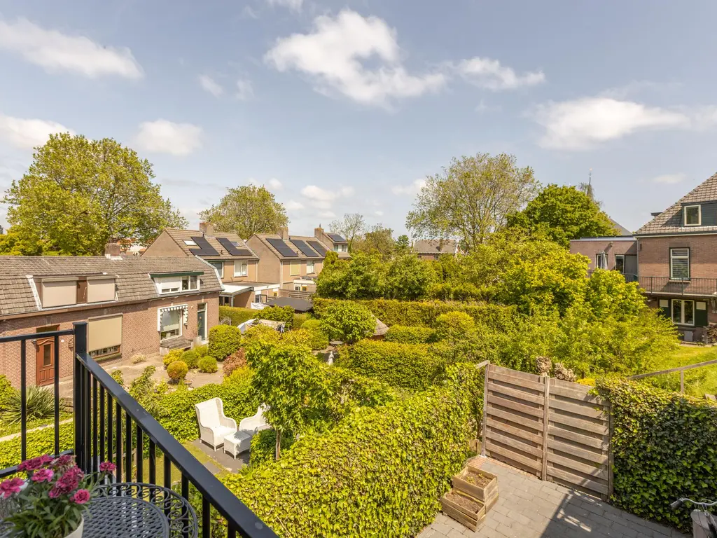 De Buurt 23B, HARDINXVELD-GIESSENDAM