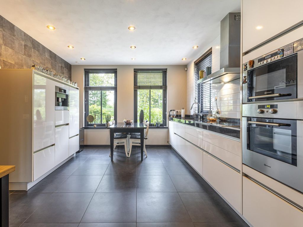 Parallelweg 6, HARDINXVELD-GIESSENDAM