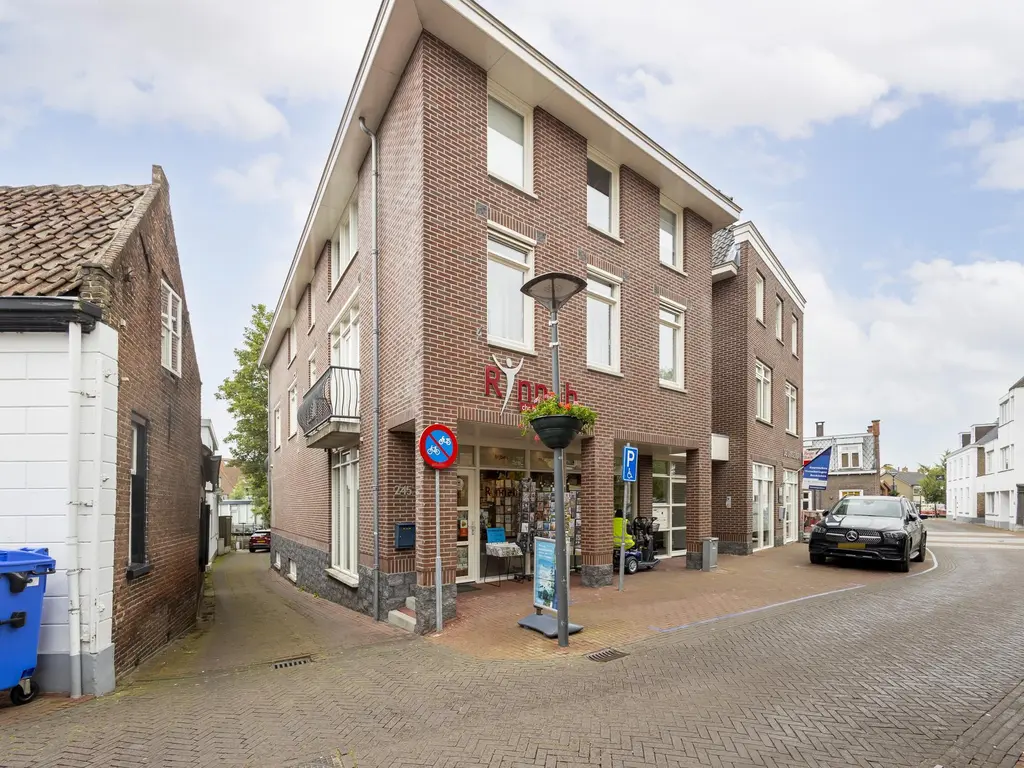 Peulenstraat 245A, HARDINXVELD-GIESSENDAM