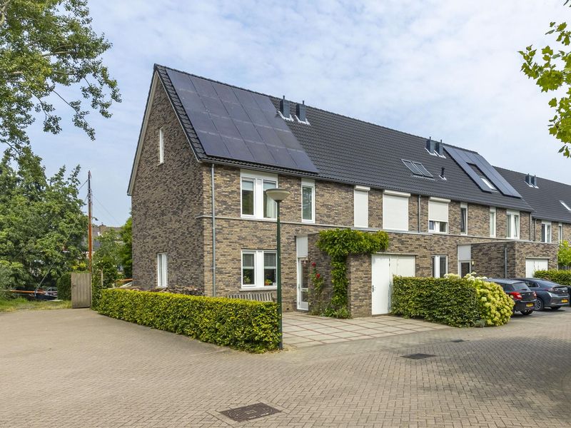 Jupiterstraat 70, Hardinxveld-giessendam