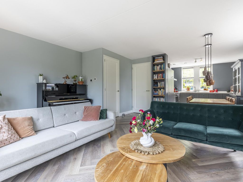 Jupiterstraat 70, HARDINXVELD-GIESSENDAM