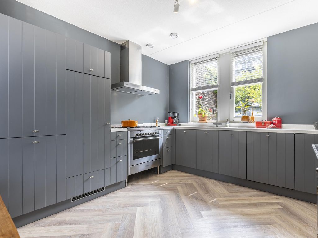 Jupiterstraat 70, HARDINXVELD-GIESSENDAM