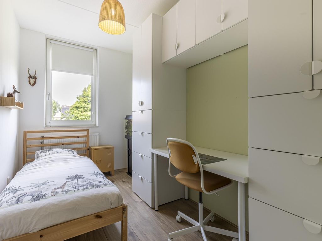 Jupiterstraat 70, HARDINXVELD-GIESSENDAM
