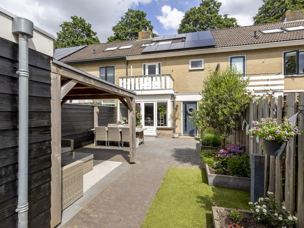 Groot Veldsweer 33, HARDINXVELD-GIESSENDAM