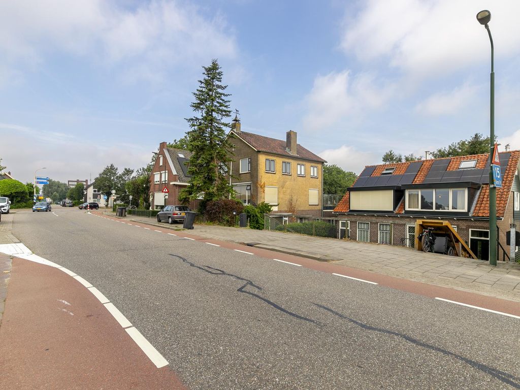 Rivierdijk 666, HARDINXVELD-GIESSENDAM