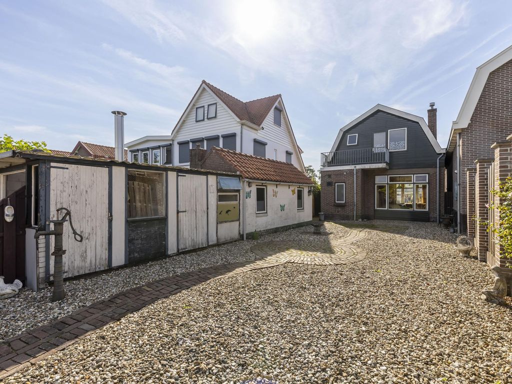 Kerkweg 54, HARDINXVELD-GIESSENDAM
