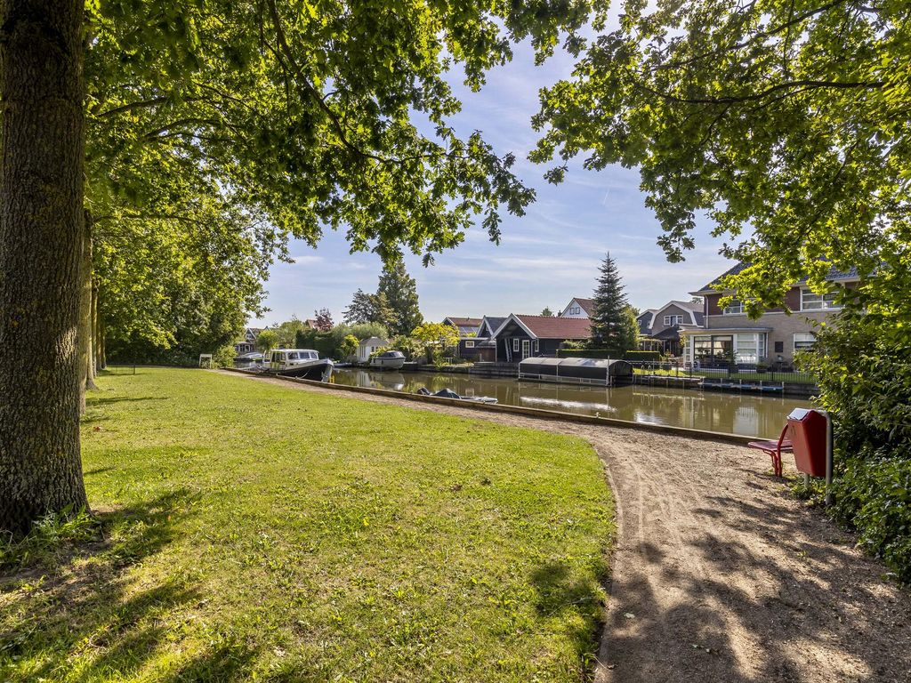Kerkweg 54, HARDINXVELD-GIESSENDAM