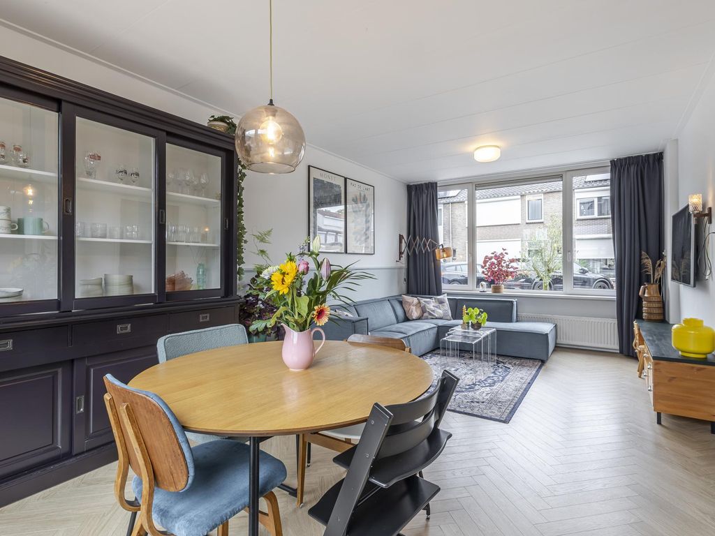 Giessenstraat 3, HARDINXVELD-GIESSENDAM