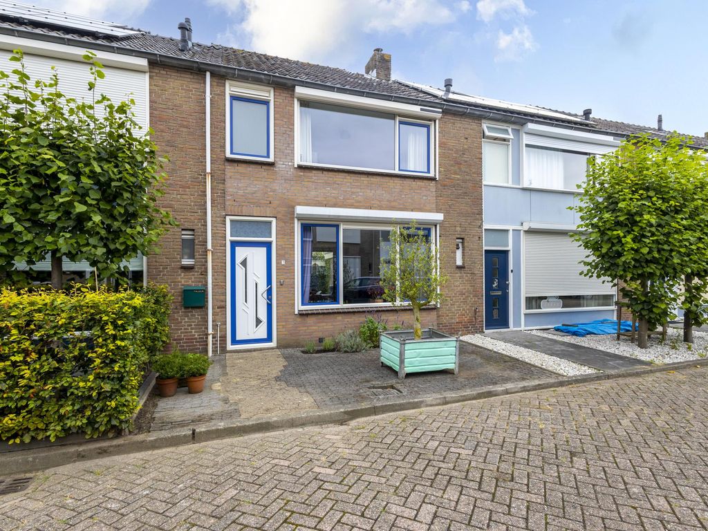 Giessenstraat 3, HARDINXVELD-GIESSENDAM