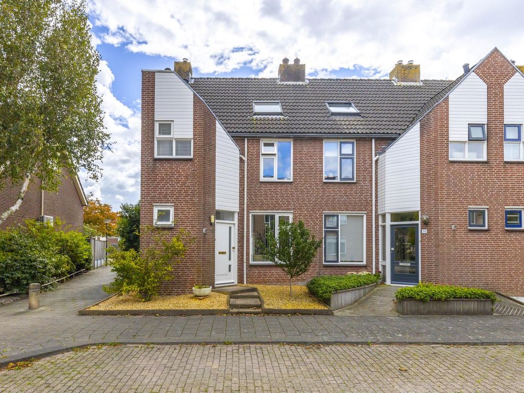 Dwarsdeel 12, HARDINXVELD-GIESSENDAM