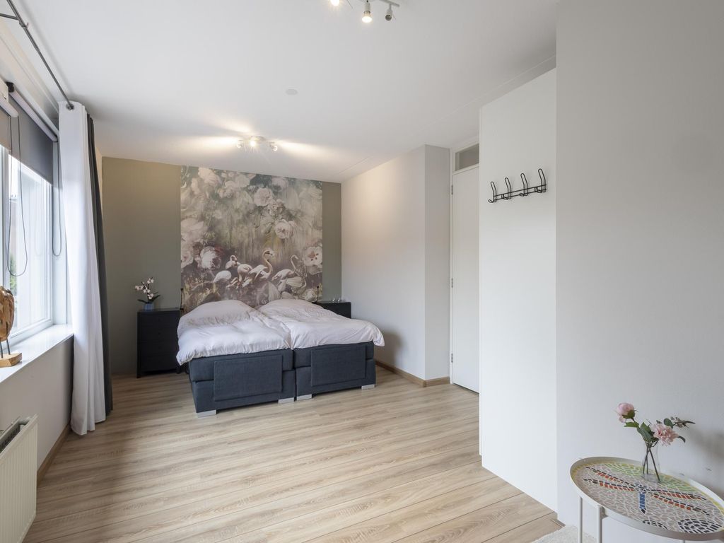 Troelstrastraat 67, HARDINXVELD-GIESSENDAM