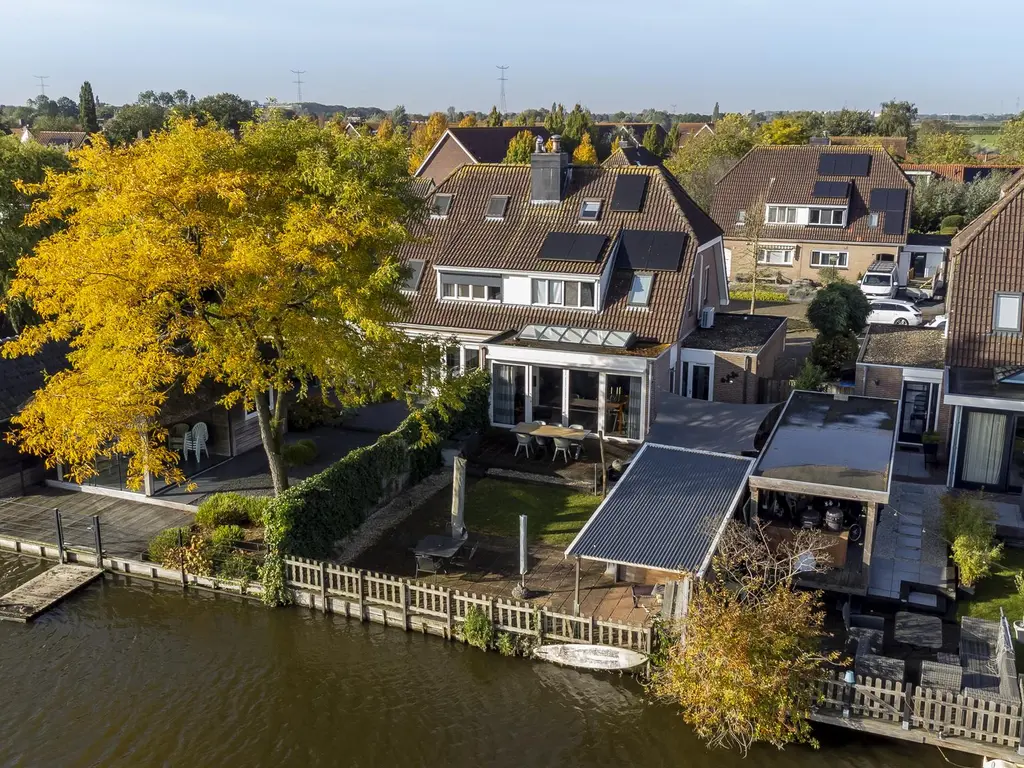 Oranjestraat 76, HARDINXVELD-GIESSENDAM