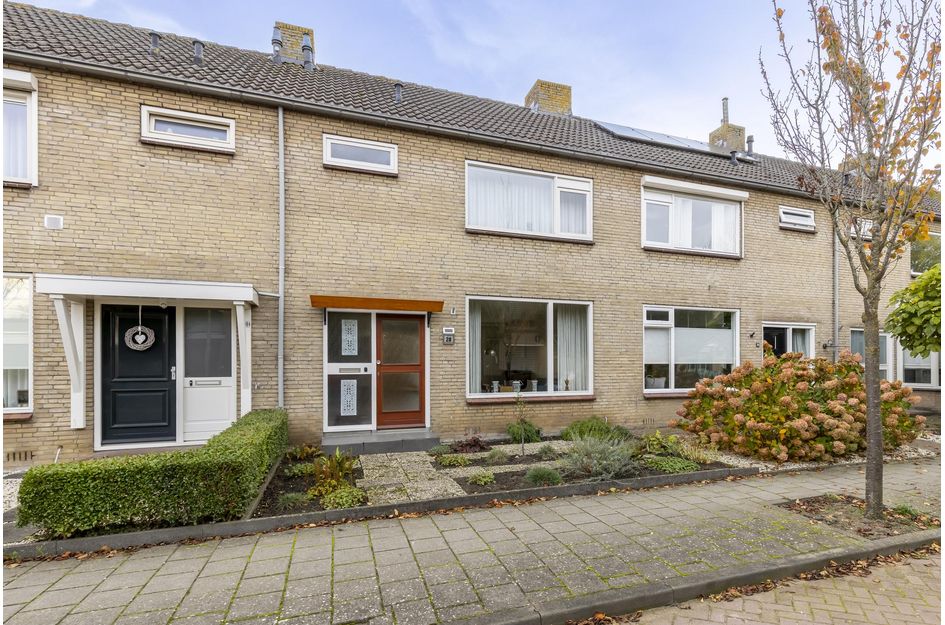 van Brederodestraat 28