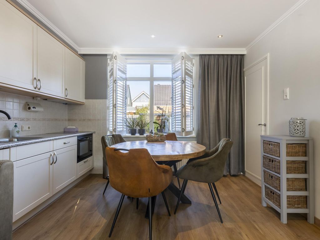 Troelstrastraat 45, HARDINXVELD-GIESSENDAM