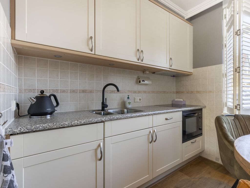 Troelstrastraat 45, HARDINXVELD-GIESSENDAM